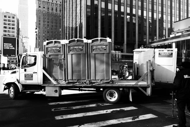 Best Portable toilet rental cost  in Dellwood, MN